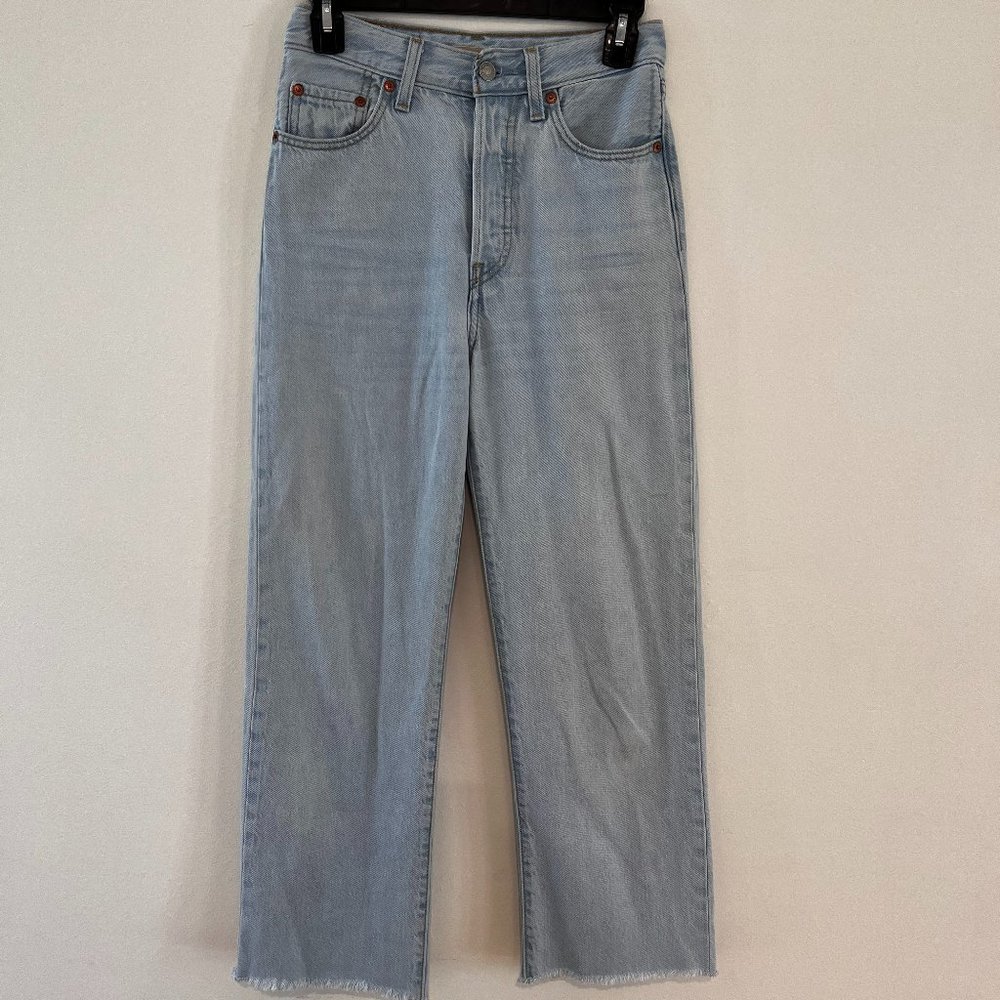 Levis Ribcage Straight Ankle